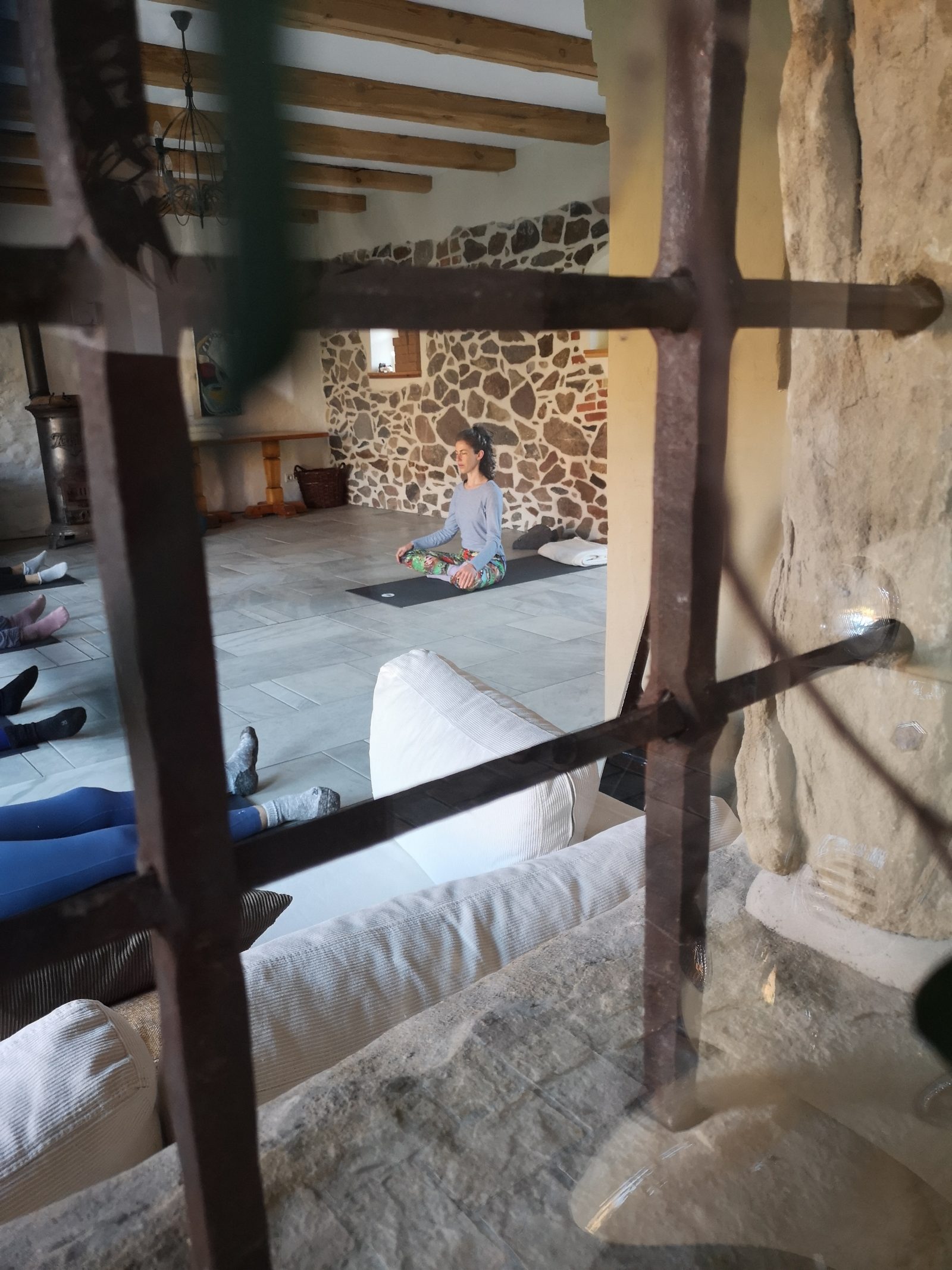 Maya Soskolne, Yogalehrerin, Künstlerhof Roofensee, Ayurveda und Yogaretreat für Frauen mit Brustkrebs