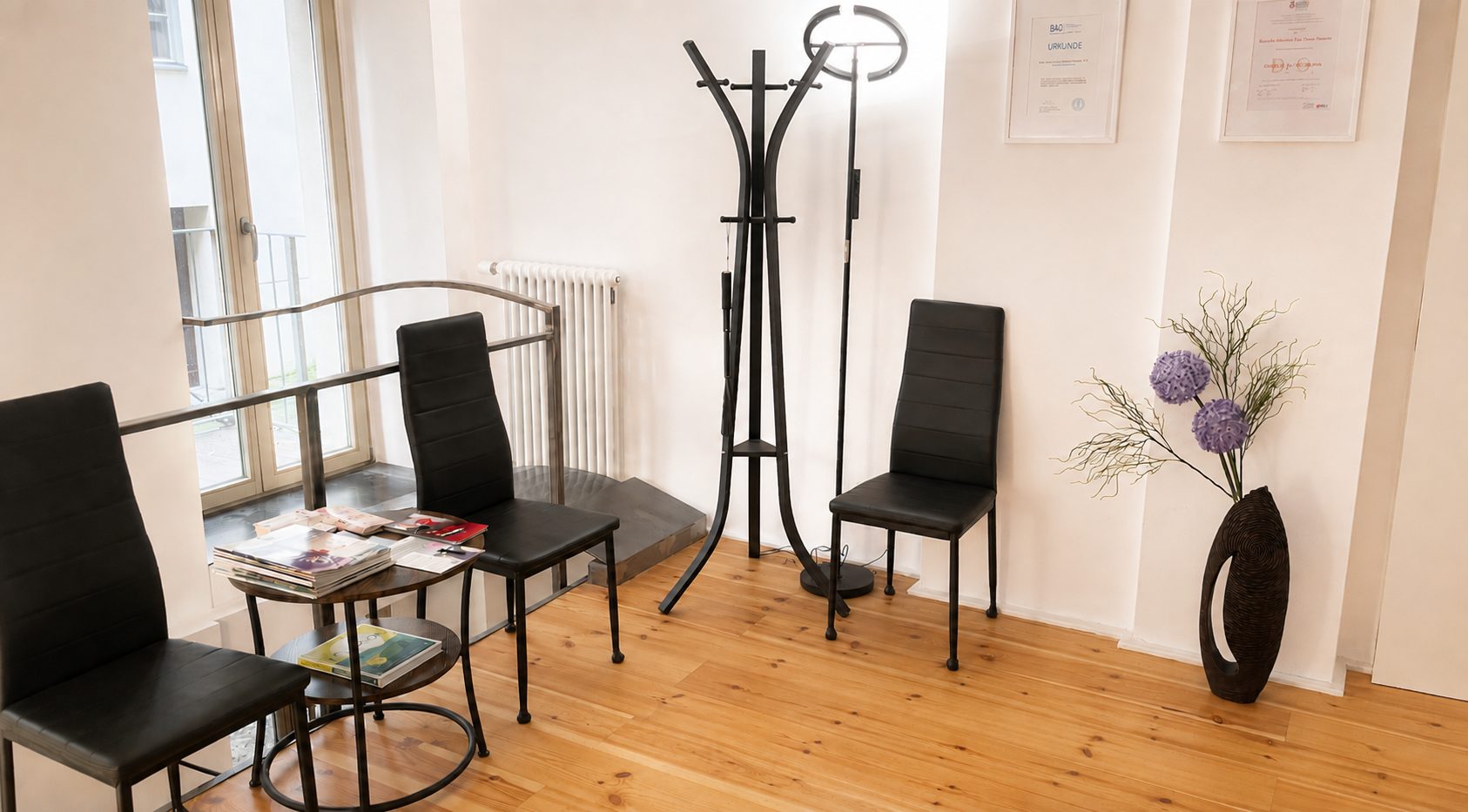 Wartezimmer Therapiezentrum Mitte, Praxis Frau Mamma
